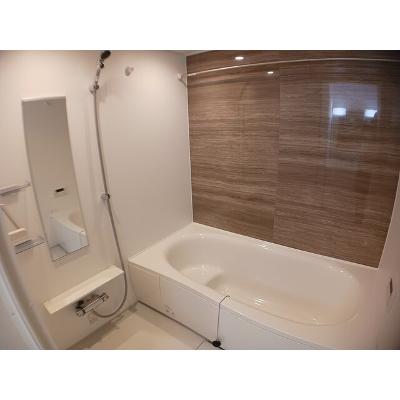 コスタ・ルーチェ 105【管理NO：1-028393801-01050】 ★家具家電は申し込み後に搬入します★の物件画像