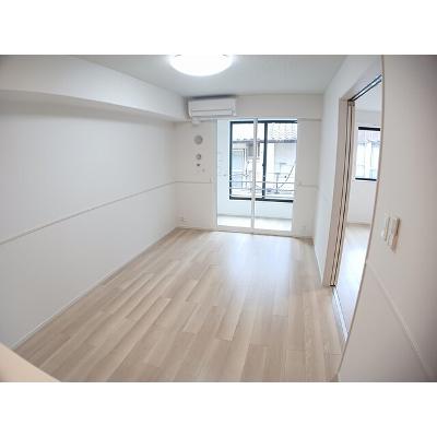 コスタ・ルーチェ 103【管理NO：1-028393801-01030】 ★家具家電は申し込み後に搬入しますの物件画像