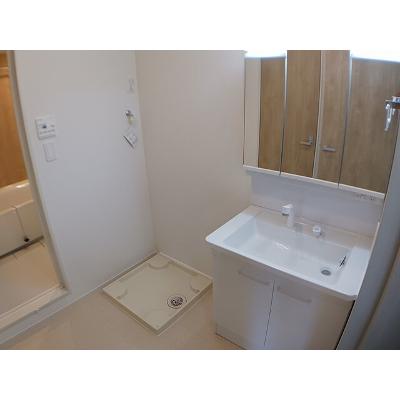 グレイス 102【管理NO：1-028234801-01020】 ★家具家電は申し込み後に搬入しますの物件画像