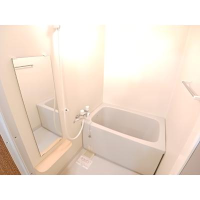 リバーサイド　アイ 203【管理NO：1-010219801-02030】 ★家具家電は申し込み後に搬入します★の物件画像