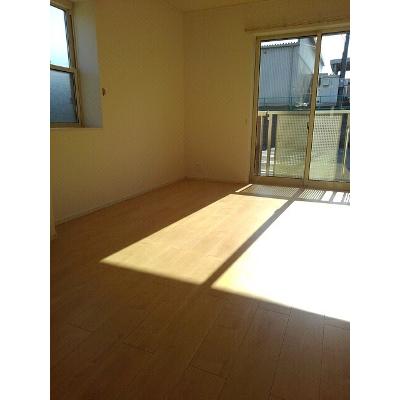 カザミラ 101【管理NO：1-017279501-01010】 ★家具家電は申し込み後に搬入します★の物件画像