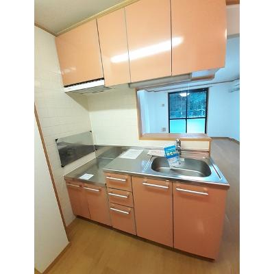 フォレストヒルズ２号館 102【管理NO：1-012243202-01020】 ★家具家電は申し込み後に搬入します★の物件画像