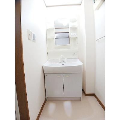 ルート３＆カーサⅢ 202【管理NO：1-012051302-02020】 ★家具家電は申し込み後に搬入します★の物件画像