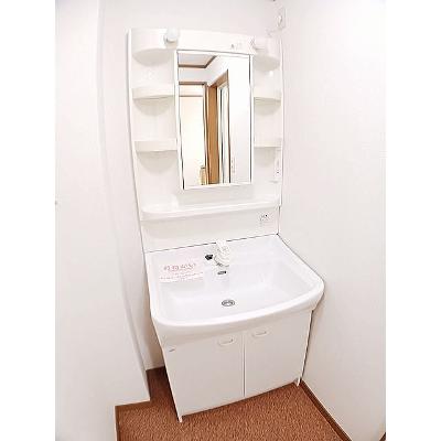 エアリーヴィラ参番館 204【管理NO：1-011575003-02040】 ★家具家電は申し込み後に搬入しますの物件画像