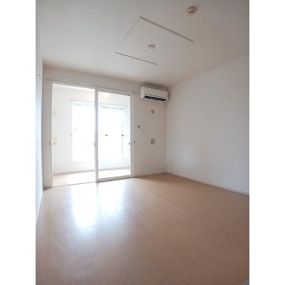 ルート３＆Ｍ・ＹⅤ 102【管理NO：1-020291101-01020】 ★家具家電は申し込み後に搬入します★の物件画像