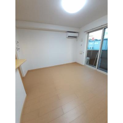 カザミラ 203【管理NO：1-017279501-02030】 ★家具家電は申し込み後に搬入します★の物件画像