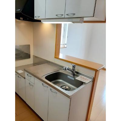 パラッツオⅡ 201【管理NO：1-015458501-02010】 ★家具家電は申し込み後に搬入します★の物件画像