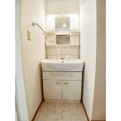 グラティテュード 201【管理NO：1-014410101-02010】 ★家具家電は申し込み後に搬入します★の物件画像