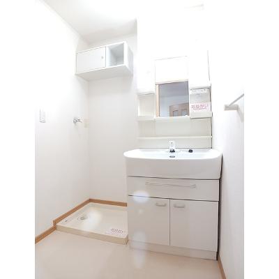ジェネシス　Ⅱ 103【管理NO：1-014314702-01030】 ★家具家電は申し込み後に搬入します★の物件画像