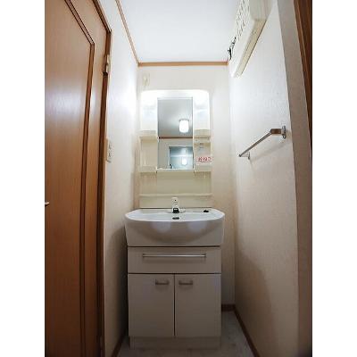 ケント・アヴェニュー壱番館 201【管理NO：1-013176801-02010】 ★家具家電は申し込み後に搬入します★の物件画像