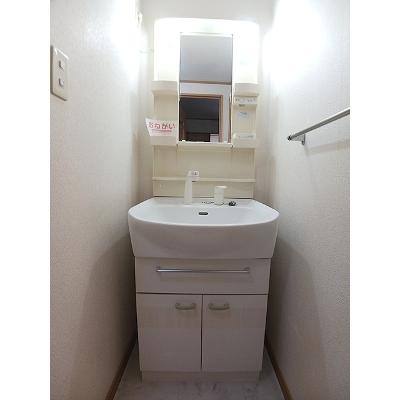 セレーノ 102【管理NO：1-012768301-01020】 ★家具家電は申し込み後に搬入します★の物件画像