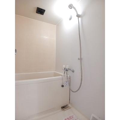 レピュートおんつか 203【管理NO：1-001170201-02030】 ★家具家電は申し込み後に搬入します★の物件画像