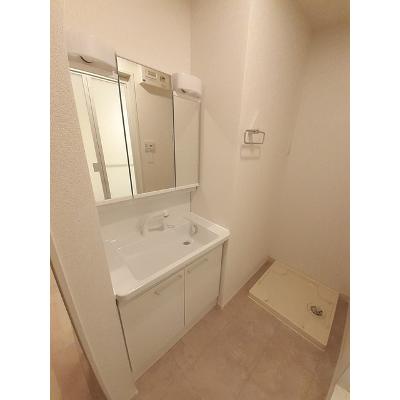 トレスプエンテ　Ⅱ 103【管理NO：1-026973602-01030】 ★家具家電は申し込み後に搬入します★の物件画像