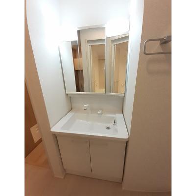 マカニ　レア　Ａ 103【管理NO：1-026876701-01030】 ★家具家電は申し込み後に搬入します★の物件画像