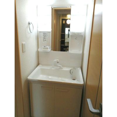 カレント 103【管理NO：1-021025601-01030】 ★家具家電は申し込み後に搬入します★ ★2026年09月中旬入居可能★の物件画像