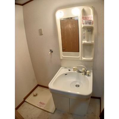グレース　後藤 102【管理NO：1-009329801-01020】 ★家具家電は申し込み後に搬入しますの物件画像