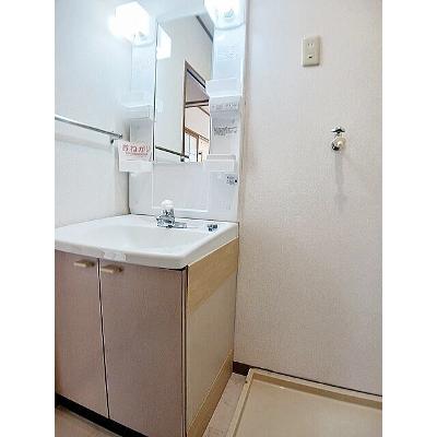 クローバーＢ 102【管理NO：1-007516602-01020】 ★家具家電は申し込み後に搬入しますの物件画像