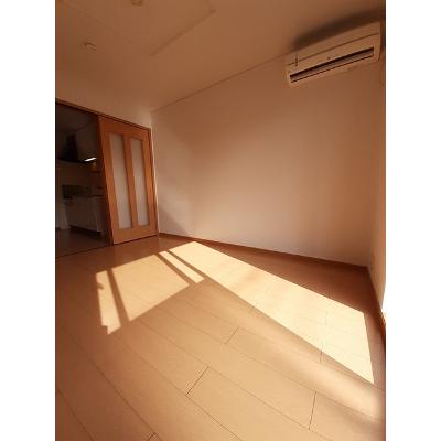 サンリットスクエアＡ 103【管理NO：1-015309601-01030】 ★家具家電は申し込み後に搬入します 2026年07月下旬入居可能の物件画像