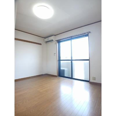 サマーパイン 202【管理NO：1-010947701-02020】 ★家具家電は申し込み後に搬入しますの物件画像