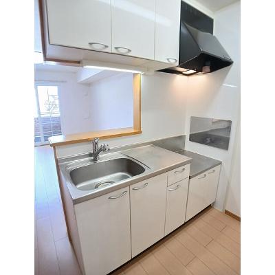 ロマネスク　Ａ 102【管理NO：1-014569401-01020】 ★家具家電は申し込み後に搬入しますの物件画像