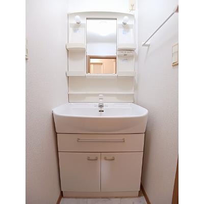 カロスアンセ壱番館 201【管理NO：1-013536201-02010】 ★家具家電は申し込み後に搬入しますの物件画像