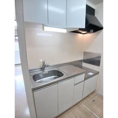 リバーイーストⅡ 101【管理NO：1-021883901-01010】 ★家具家電は申し込み後に搬入します★の物件画像