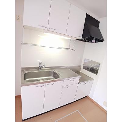 サン・カンナ・リリー　Ⅰ 104【管理NO：1-015085801-01040】 ★家具家電は申し込み後に搬入します★の物件画像