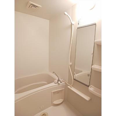 アヴニール　Ⅱ 101【管理NO：1-013722002-01010】 ★家具家電は申し込み後に搬入します★の物件画像