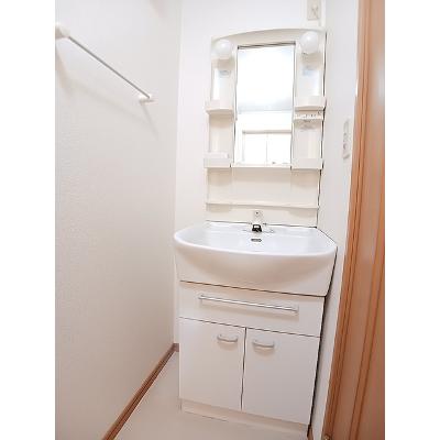 カロスアンセ弐番館 203【管理NO：1-013536202-02030】 ★家具家電は申し込み後に搬入します★の物件画像