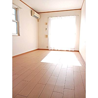 アルハンブラ二番館 201【管理NO：1-013005702-02010】 ★家具家電は申し込み後に搬入します★の物件画像
