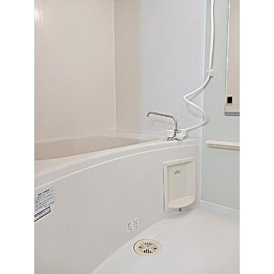 アルハンブラ一番館 203【管理NO：1-013005701-02030】 ★家具家電は申し込み後に搬入します★の物件画像