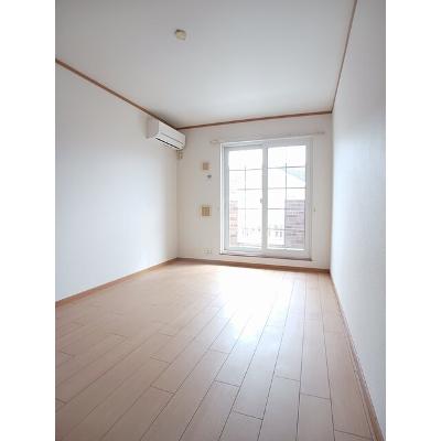 アルハンブラ一番館 202【管理NO：1-013005701-02020】 ★家具家電は申し込み後に搬入しますの物件画像