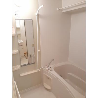 アルハンブラ一番館 202【管理NO：1-013005701-02020】 ★家具家電は申し込み後に搬入しますの物件画像