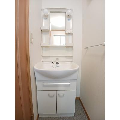 イーストレジデンス 201【管理NO：1-012595701-02010】 ★家具家電は申し込み後に搬入しますの物件画像