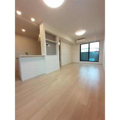 フローリッシュ　Ｅａｓｔ 201【管理NO：1-026908801-02010】 ★家具家電は申し込み後に搬入しますの物件画像