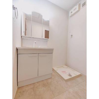 シーズン　ＨＲ 202【管理NO：1-026784601-02020】 ★家具家電は申し込み後に搬入しますの物件画像