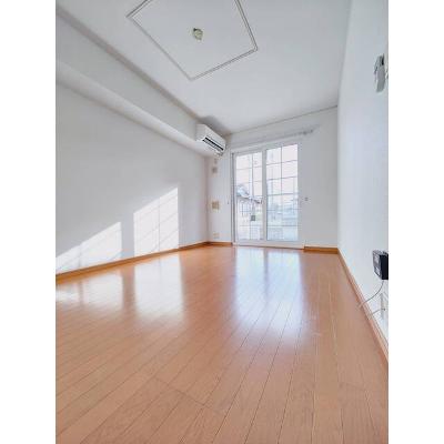 ストリームＵＢ 102【管理NO：1-014284602-01020】 ★家具家電は申し込み後に搬入します 2026年08月下旬入居可能の物件画像
