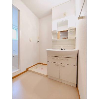 ストリームＵＢ 102【管理NO：1-014284602-01020】 ★家具家電は申し込み後に搬入します 2026年08月下旬入居可能の物件画像