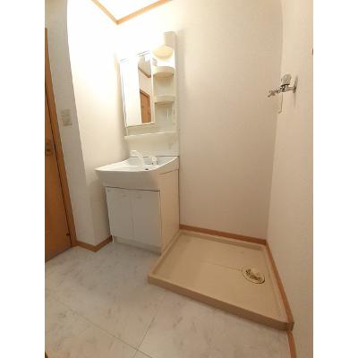 エヴァーグリーン吉富Ｂ 101【管理NO：1-011916102-01010】 ★家具家電は申し込み後に搬入します 2026年07月下旬入居可能の物件画像