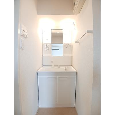 エル　アヴェニール 301【管理NO：1-021044101-03010】 ★家具家電は申し込み後に搬入しますの物件画像