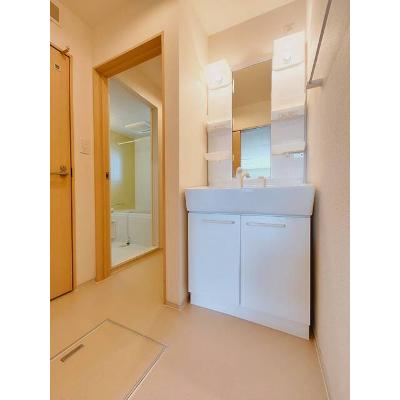 シャルマン　Ⅲ 203【管理NO：1-018576701-02030】 ★家具家電は申し込み後に搬入します★の物件画像