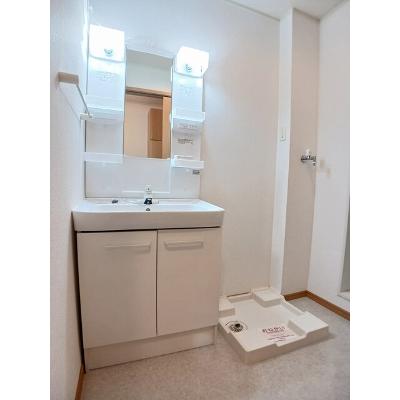 サニーレジデンス 103【管理NO：1-015084701-01030】 ★家具家電は申し込み後に搬入しますの物件画像