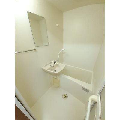 パ－クサイド素川 201【管理NO：1-011102401-02010】 ★家具家電は申し込み後に搬入します★の物件画像