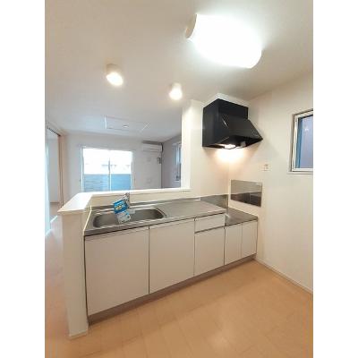 カーサプリマベーラ　Ｄ 201【管理NO：1-018629602-02010】 ★家具家電は申し込み後に搬入しますの物件画像
