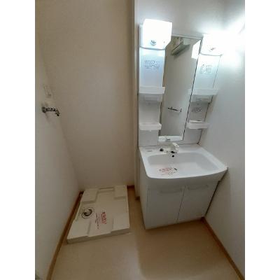 シャノワール 101【管理NO：1-016655201-01010】 ★家具家電は申し込み後に搬入しますの物件画像