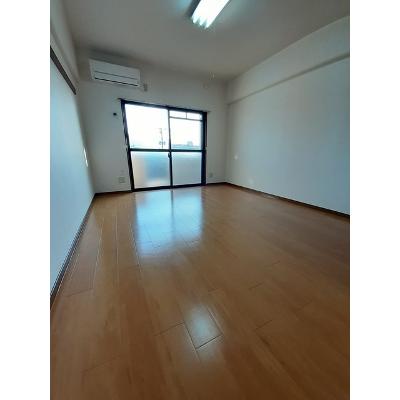 レジデンス由布 302【管理NO：1-010190801-03020】 ★家具家電は申し込み後に搬入します★の物件画像