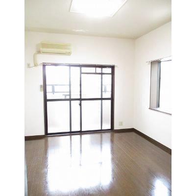 ＢＬＵＥ　ＳＫＹ　鴻川 111【管理NO：1-007951801-01090】 ★家具家電は申し込み後に搬入します 2026年07月中旬入居可能の物件画像