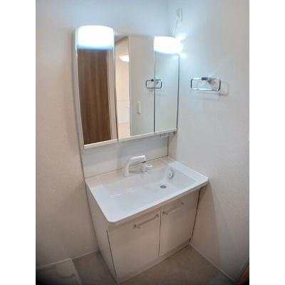 リアン　ハナミズキ　Ⅱ 102【管理NO：1-027847101-01020】 ★家具家電は申し込み後に搬入します★の物件画像