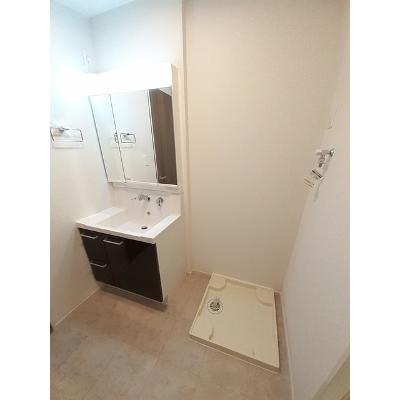 リラ　クオーレ 103【管理NO：1-026974001-01030】 ★家具家電は申し込み後に搬入しますの物件画像