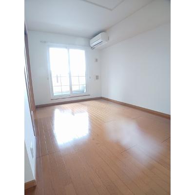 プラシードＢ 203【管理NO：1-013895402-02030】 ★家具家電は申し込み後に搬入しますの物件画像